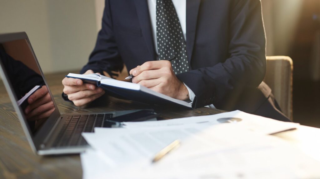 Criação de Landing Page para Advogado Empresarial: Fortaleça sua presença e conquiste empresas